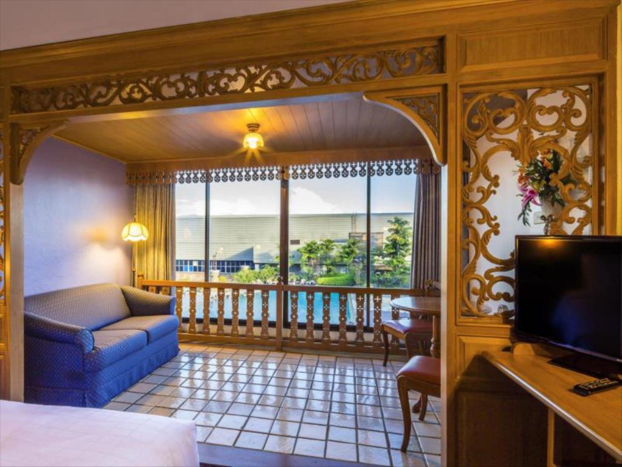 Hotel Lotus Pang Suan Kaew 4*