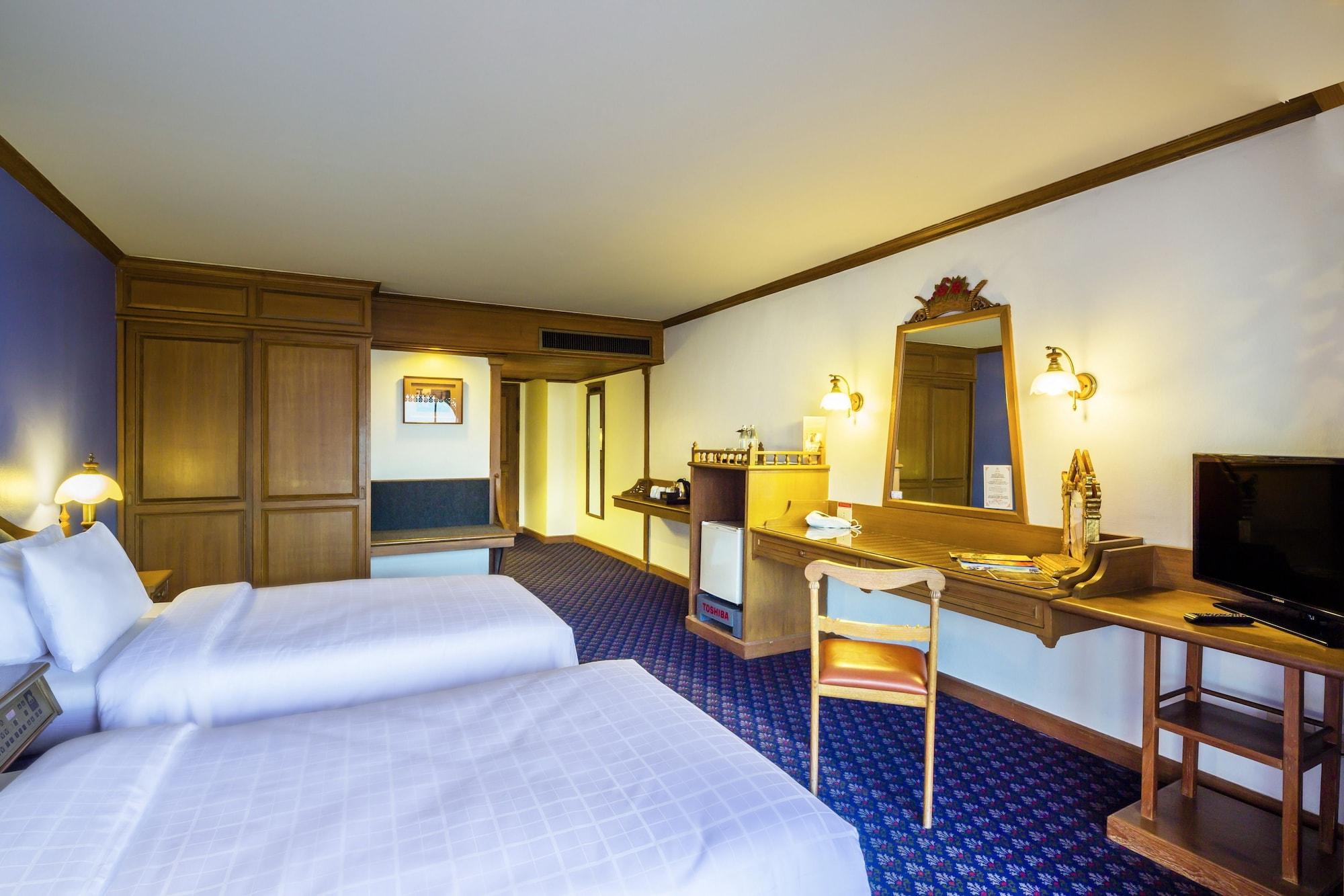 Hotel Lotus Pang Suan Kaew