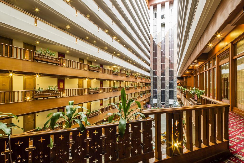 Lotus Pang Suan Kaew Hotel 4*