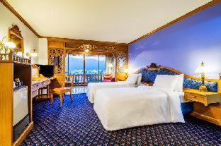 Hotel Lotus Pang Suan Kaew 4*